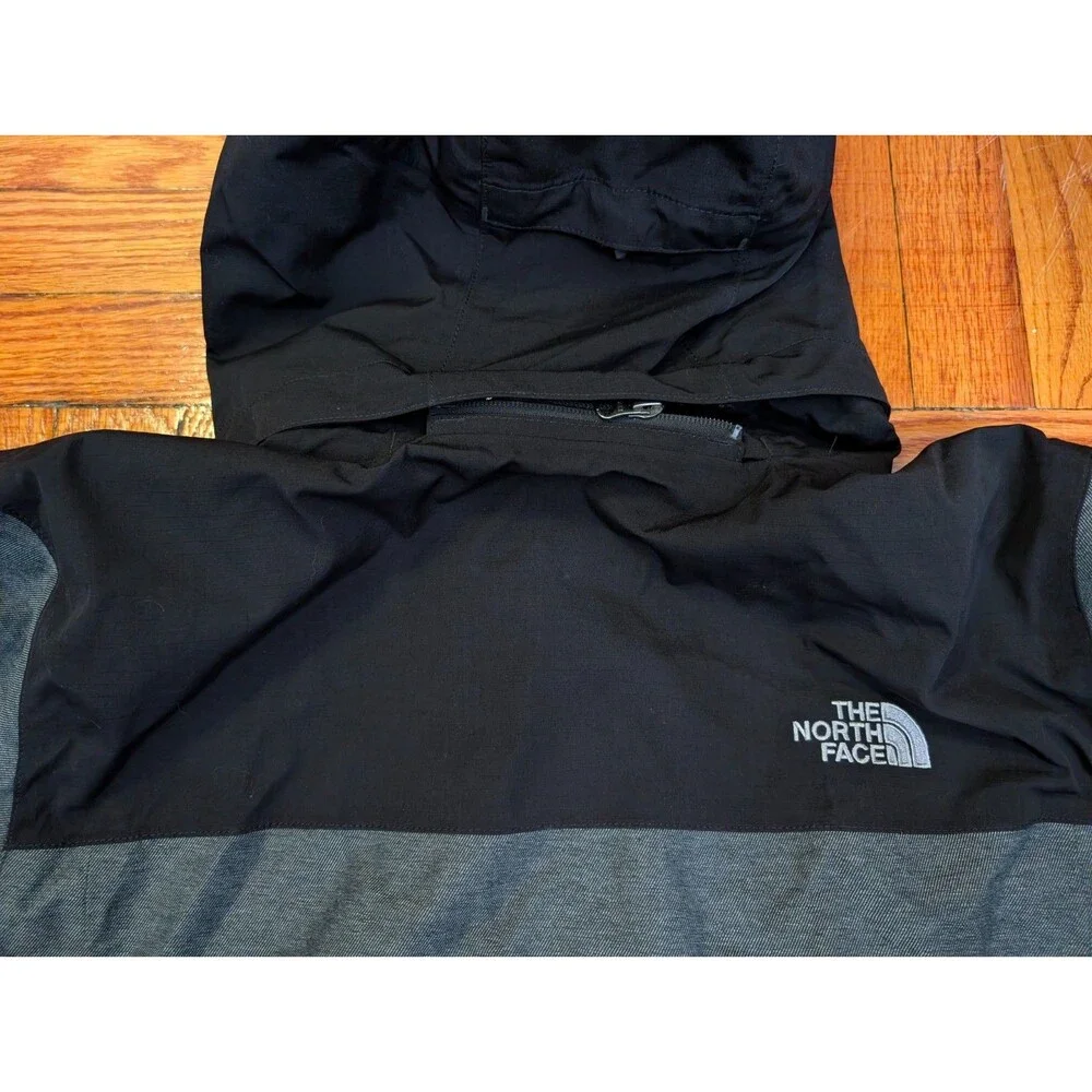 The North Face TNF DryVent Waterproof Shell Jacket Men's Large Black Gray
